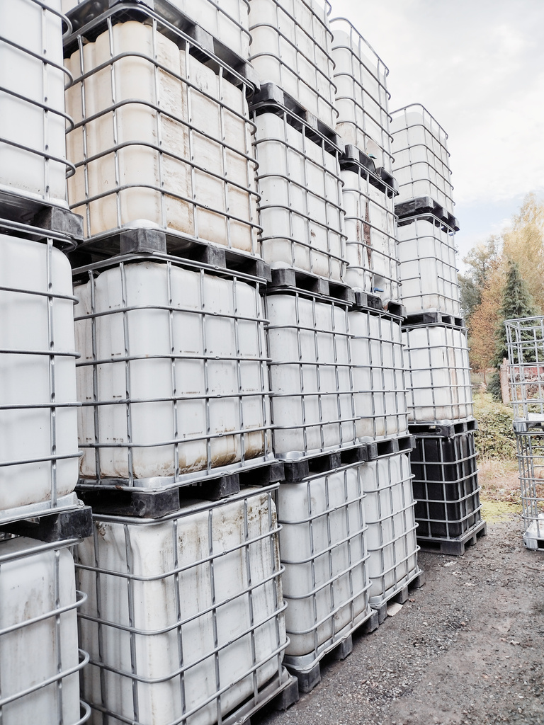 Plastová nádrž 1000l REPAS - IBC kontejner, kvalita ''B'' - plastova-nadrz-1000l-repas---ibc-kontejner-kvalita-b